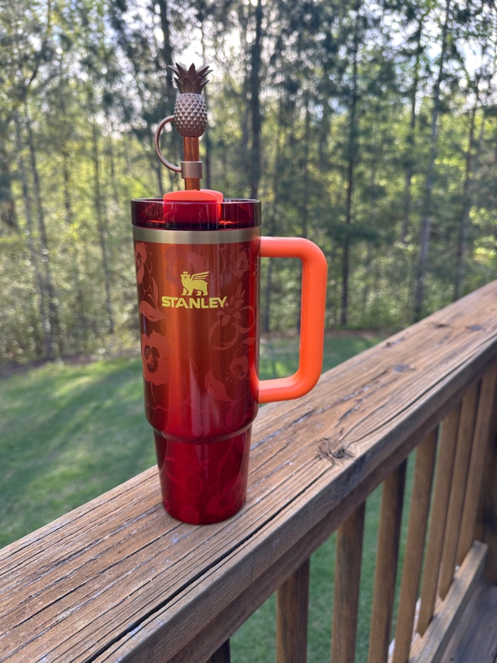 Stanley 1913 x Karol G Flor Quencher H2.O 3O Oz Flowstate Tumbler